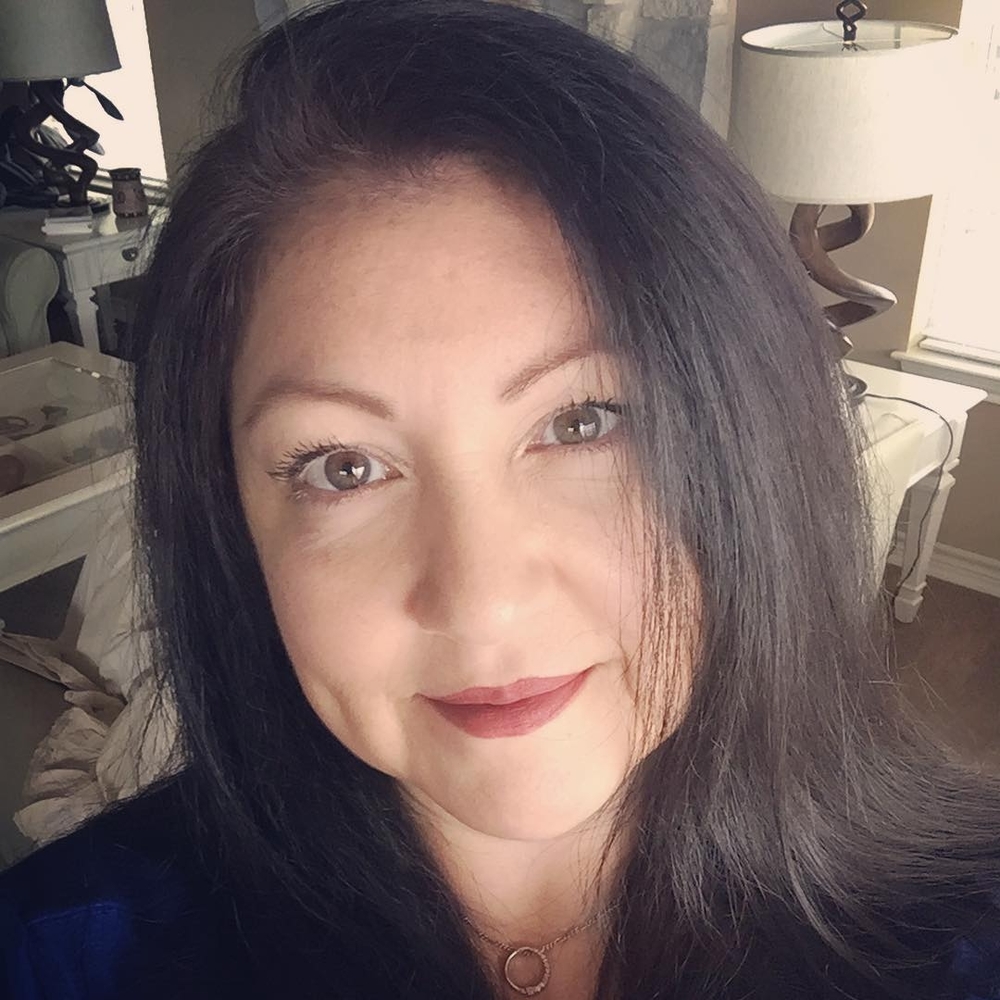 Meet your Posher, Maura